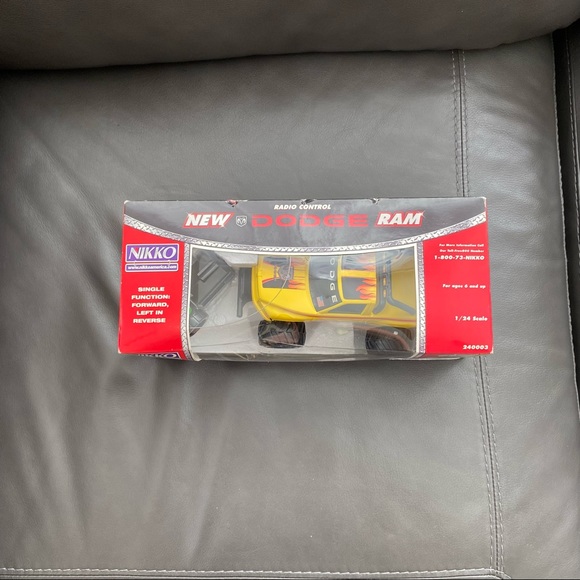 VINTAGE Nikko Dodge Ram Radio Control Truck - Picture 5 of 5